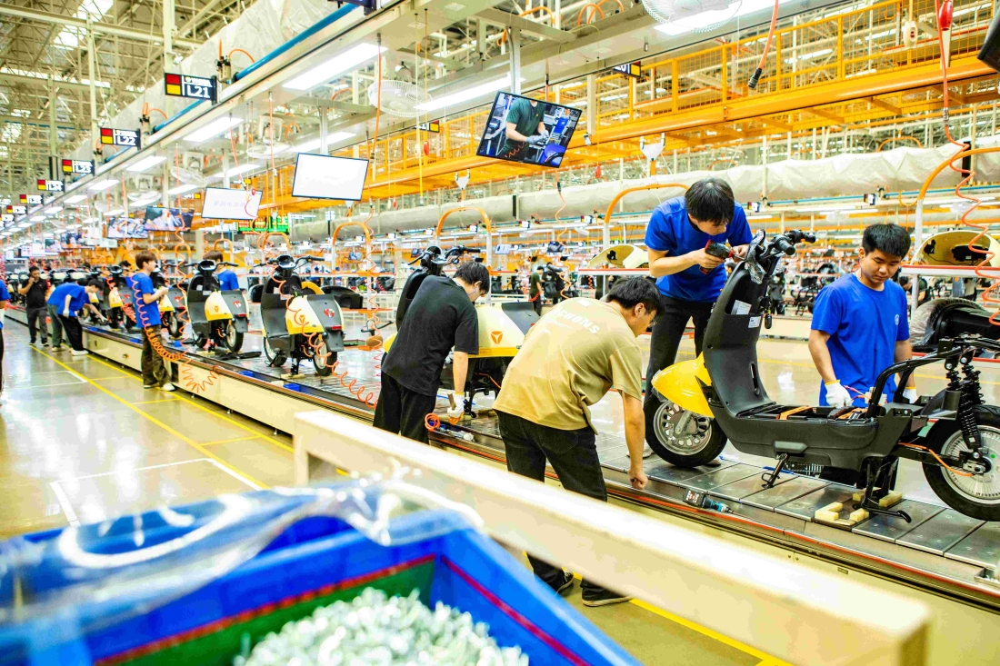 【新重庆】产教融合谱新篇 双向赋能育匠才——开云在线登录app入口“雅迪菁英班”扬帆启程