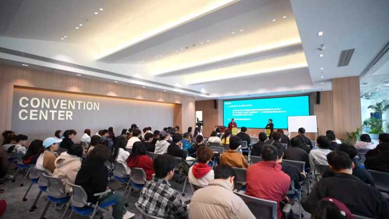 【上游新闻】解锁跨文化传播密码，这场讲座为“制造业学子”打开国际表达新视野